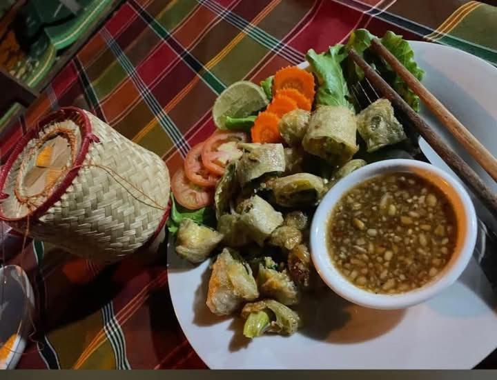 Muang Không Champa Guesthouse מראה חיצוני תמונה